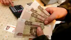 Rusya, İhracatçıların Döviz Satış Zorunluluğunu Kaldırdı