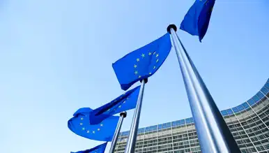 AB'den Euro Bölgesi'ne Sıkı Maliye Politikası Önerisi
