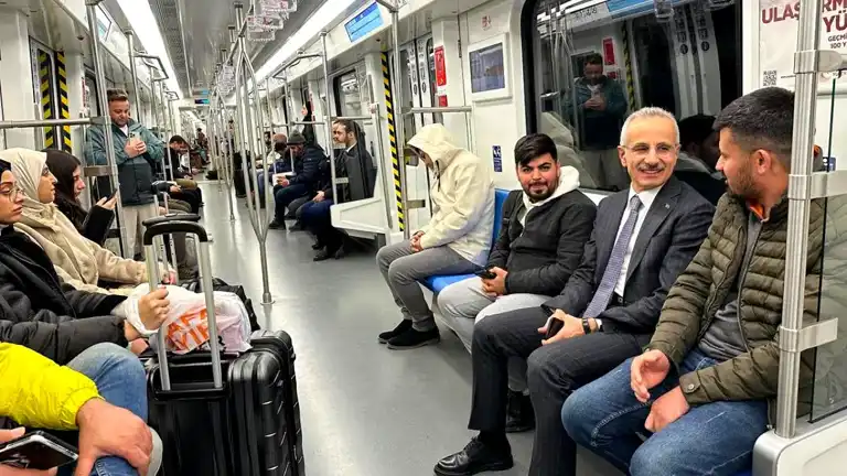 İstanbul Metrosu'nda Yolcu Rekoru!