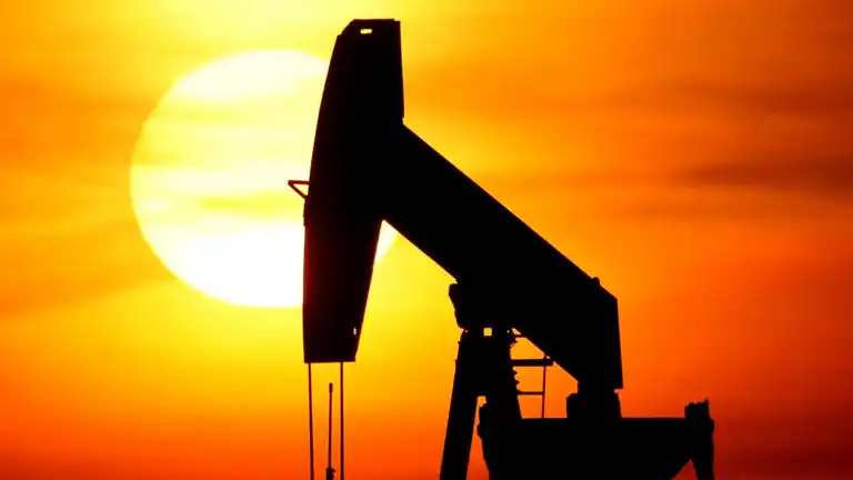 Petrol Fiyatları Düşüyor!Brent 76 Dolara Geriledi