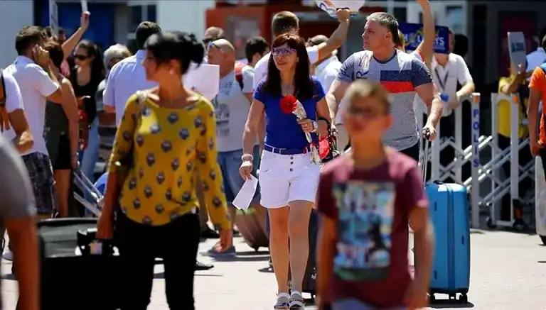 Ruslar İçin 2024'ün En Popüler Tatil Yeri: Türkiye!